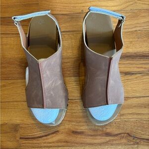 Chic Brown Women's Sandals